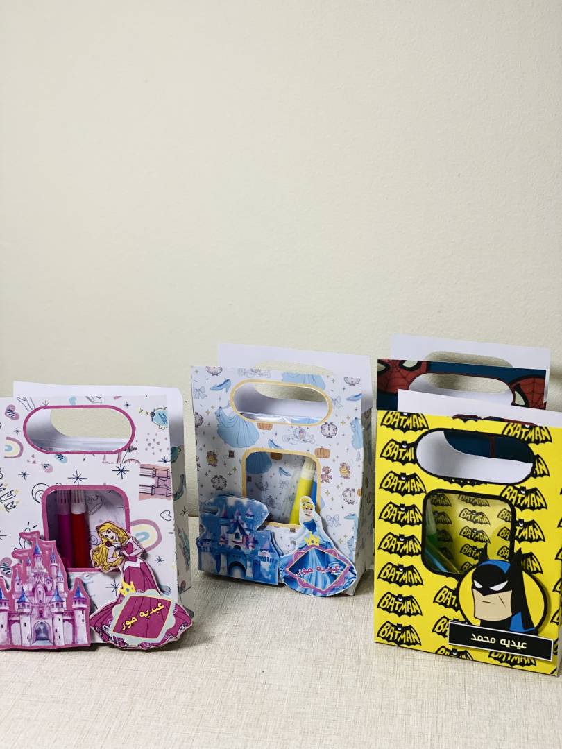 توزيعات اكياس بشخصيات